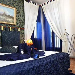 https://venice-rainbow-apartment-rialto.hotelslidodijesolo.com